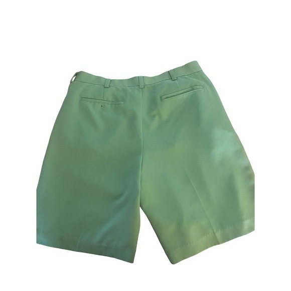 Izod Golf Shorts Mens 34 Green Performance Waistband Birdie,0204 - Picture 2 of 4